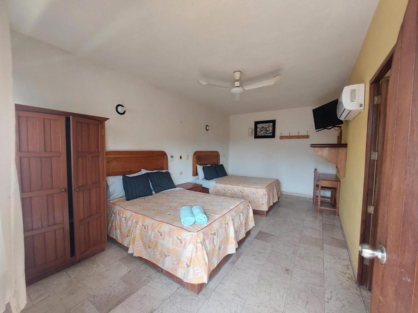 Hotel Kootznoowoo Puerto Escondido  Buitenkant foto